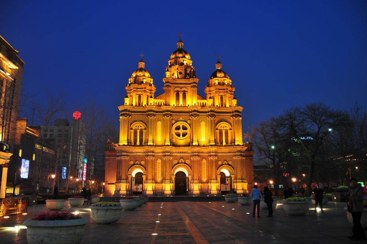 East Sacred Hotel--Very Near Beijing Tiananmen Square ,The Forbidden City,The Temple Of Heaven ,3 Minutes' Walk To Wangfujing Subway ,Located In The Center Of Beijing, Many Shopping Malls Around,Newly Renovated Hotel-Able To Receive Foreign Guests ภายนอก รูปภาพ The Cathedral of the Immaculate Conception in Xi'an